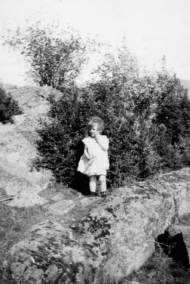 1930-06-00c-Angie.jpg