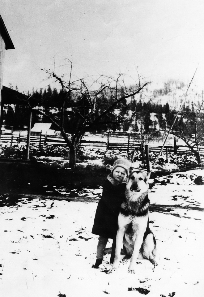 1931-00-00c-Angie-with-German-shephard-Fruitland.jpg