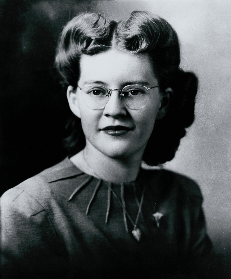 1947-06-00-Angie-Spaulding-studio-portrait.jpg