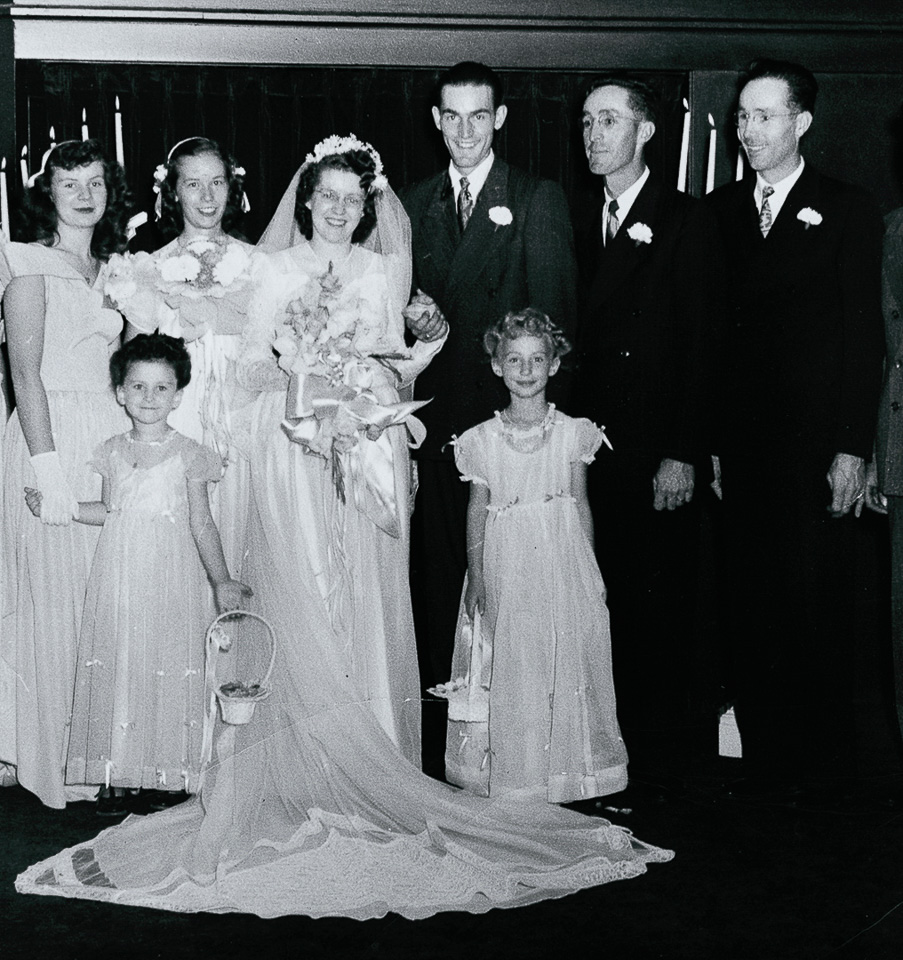 1947-09-11d-Jackie-Horoning,-Barbara-Humphrey,-Angie,-Dan,-Ward,-John,-Suzanne-Dean-and-Patricia-Grimes.jpg