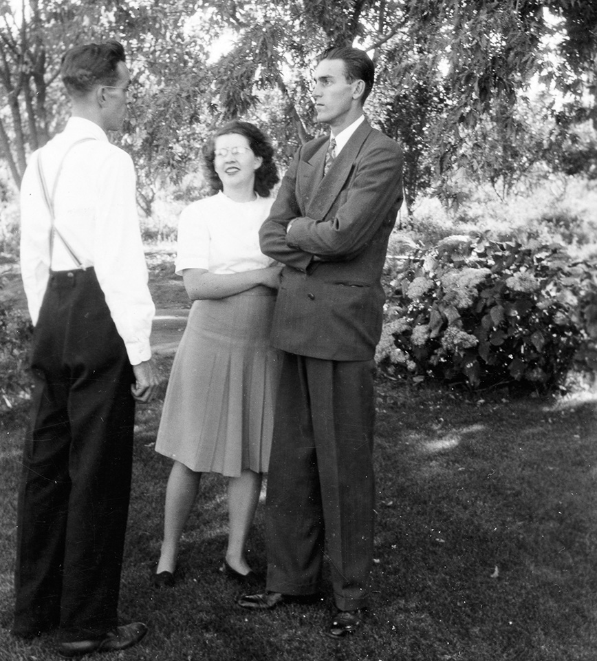 1947-11-14-2-Art-Angie-and-Dan.jpg