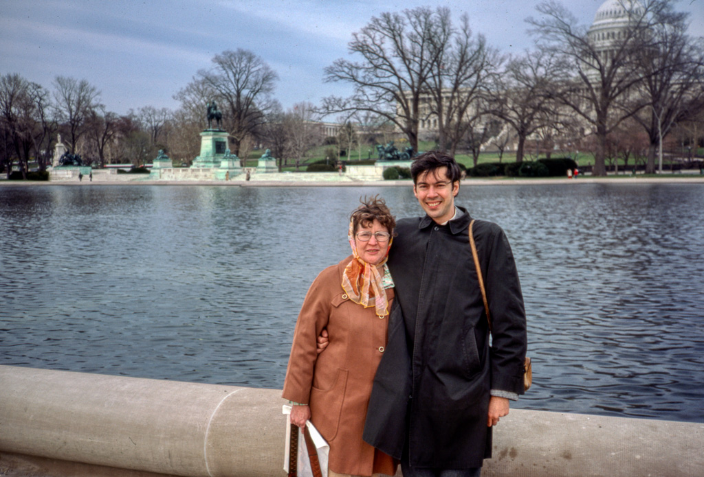 1978-04-05_R06_s10-WDC-Reflecting-Pool-AMS-RVZ-Edit.jpg