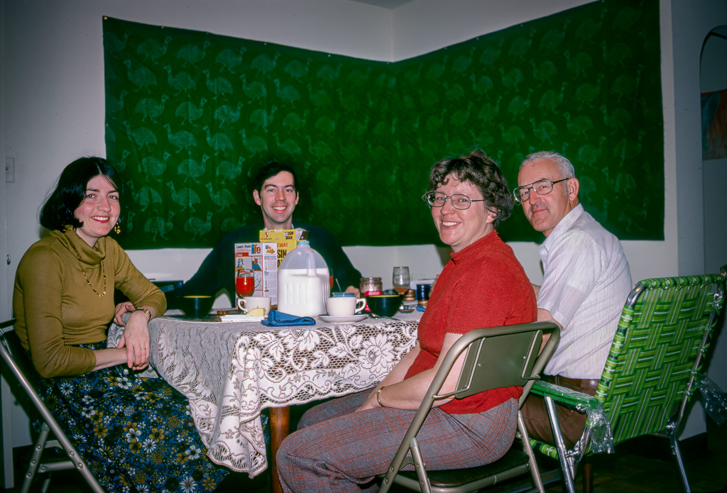 1978-04-06_R06_s06-Arlington-Towers,-Arlington.-Catherine,-Richard,-Angie-and-Dan-breakfast.jpg