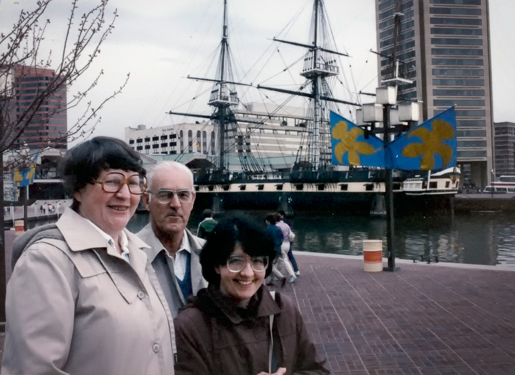 1985-04-04-Dan-Angie-and-Catherine-tour-Baltimore-Harbor.jpg