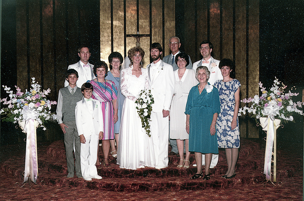 1985-08-24-1-Family-group-at-Ray-and-LuAnn's-wedding-at-Holy-Redeemer.jpg