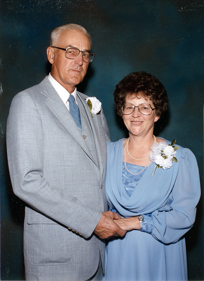 1985-08-24-2-Dan-Angie-at-Ray-and-LuAnn's-weddiing.jpg