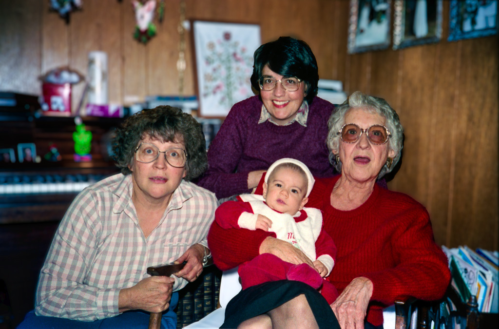 1986-12-24_R38_n10-Angie,-Catherine,-Jo-and-Conrad.jpg