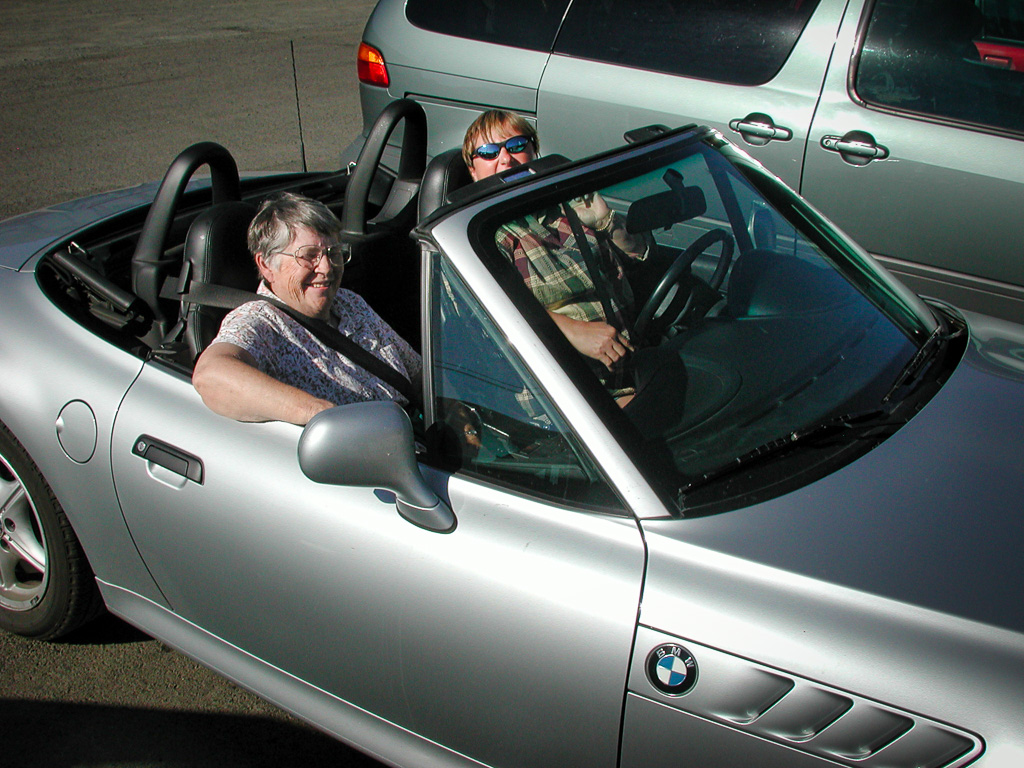 2000-08-25-DSCN_0615-Angie-takes-a-ride-in-Dianne's-BMW.jpg