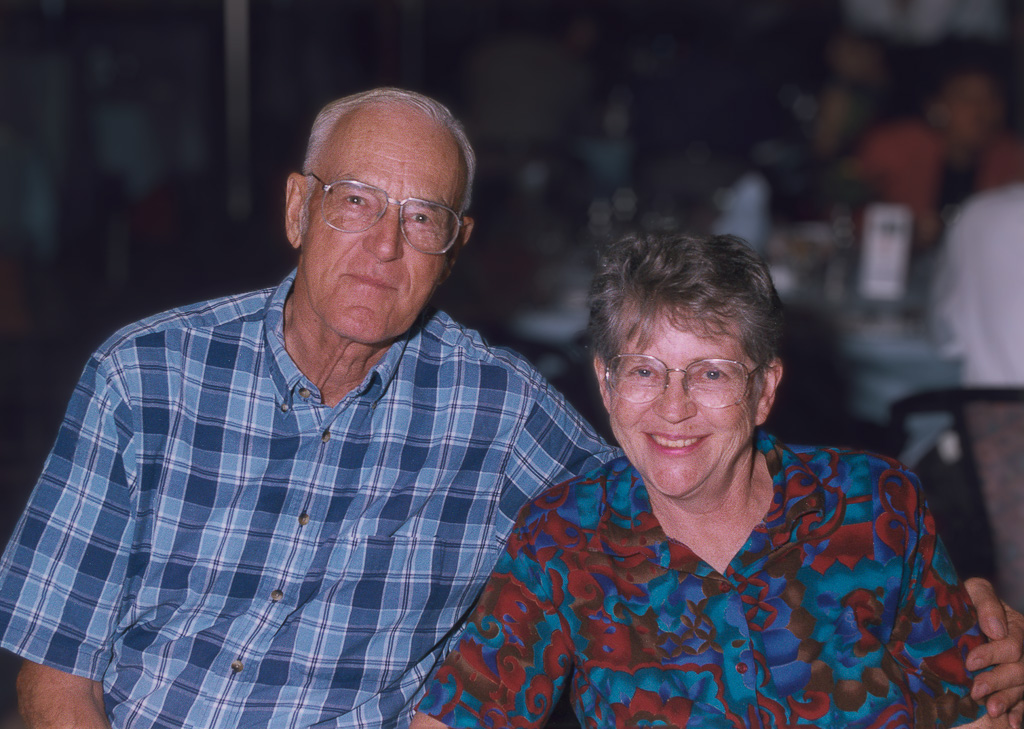 2000-11-00-Dan-Angie-aboard-Caribbean-Cruise_r2026.jpg