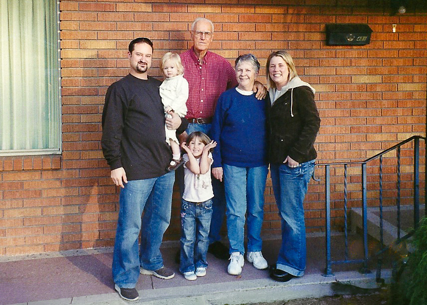 2007-11-01-ADZ-AMS-Eric-Jaylyn-Rachel-Emma-Yakima-Visit.jpg