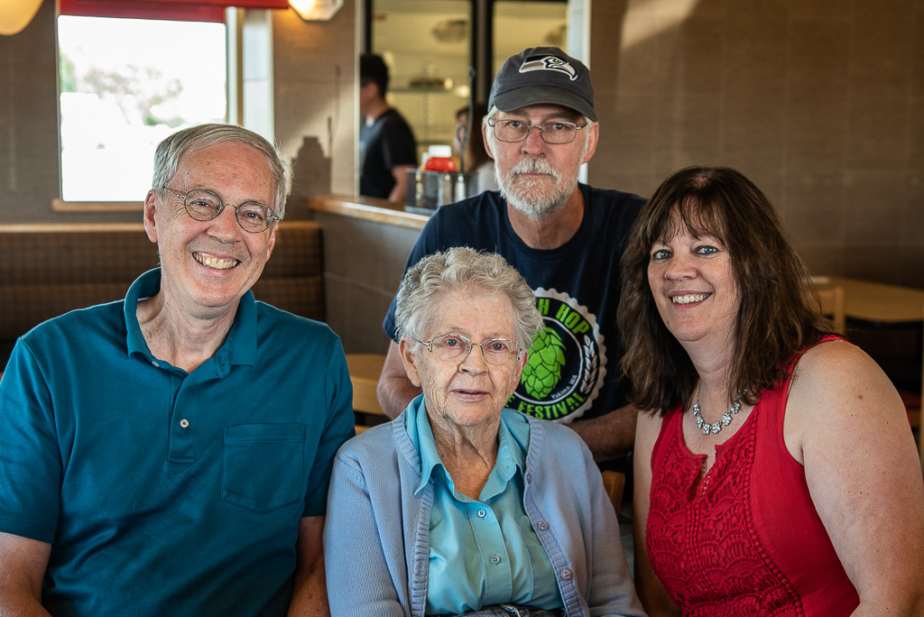 2019-08-25-Richard-Angie-Ray-and-Lynn-at-Dilly-Bar-Land.jpg