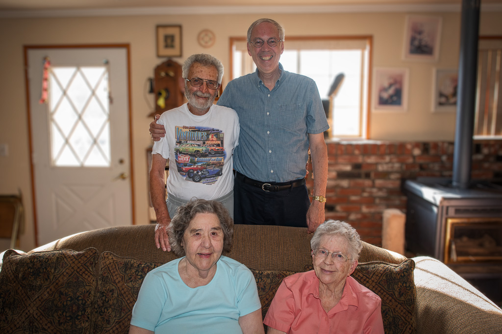 2019-08-28-DSC_1480-Ray---Wanda,-Angie---Richard.jpg
