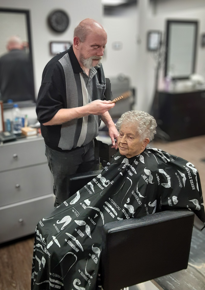 2019-12-28_173332-Angie-with-her-hair-stylist-Mitch.jpg