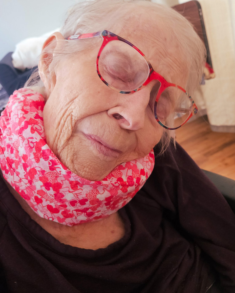 2026-03-03-2-The-final-photograph,-taken-on-Angie's-98th-birthday.jpg