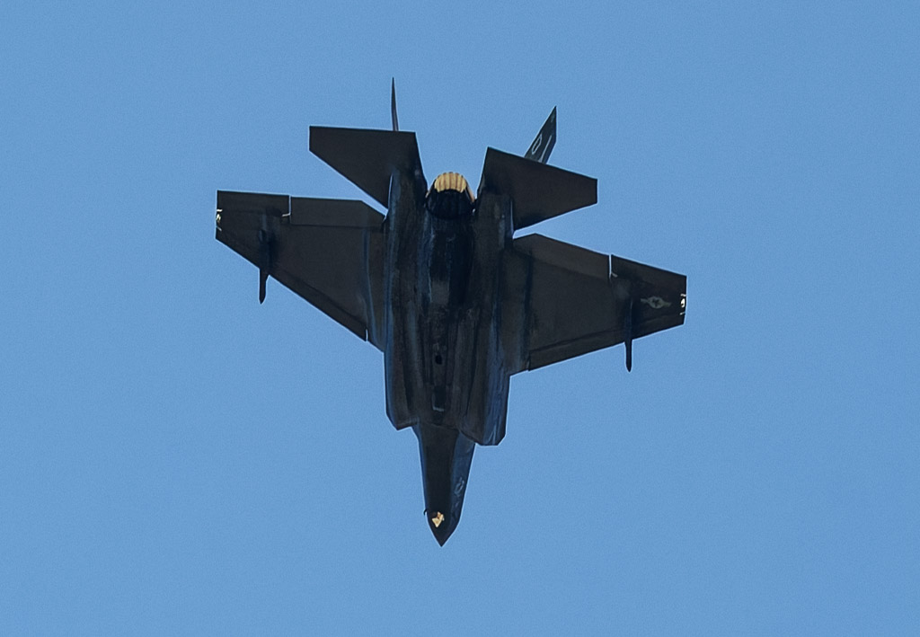 A250-045-Lockheed-Martin-F-35-Lightning-II.jpg