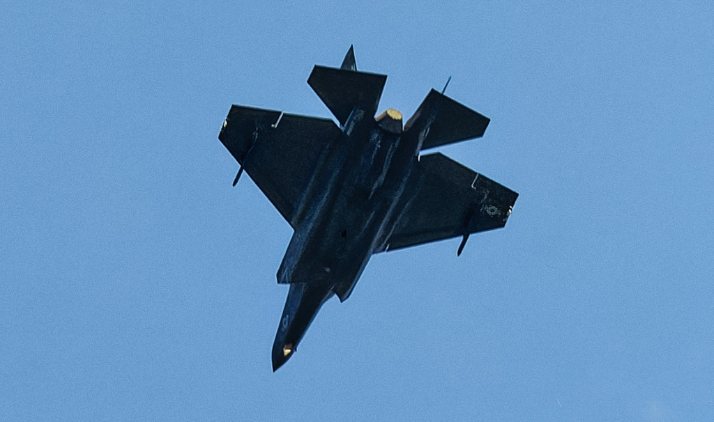 A250-054-Lockheed-Martin-F-35-Lightning-II.jpg