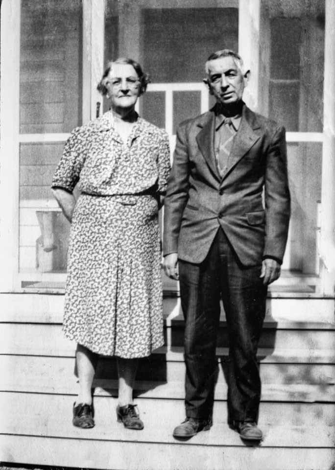 1943-Latour-Sophia-and-Arthur-original_v1.jpg